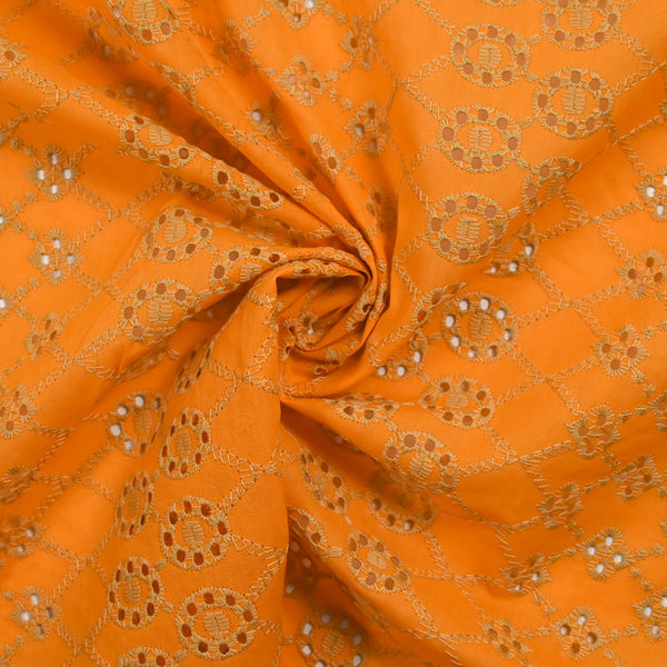 Broderie anglaise festonnée beige Clémence fond orange