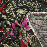 Maille polyester fleur rose et rouge fond noir