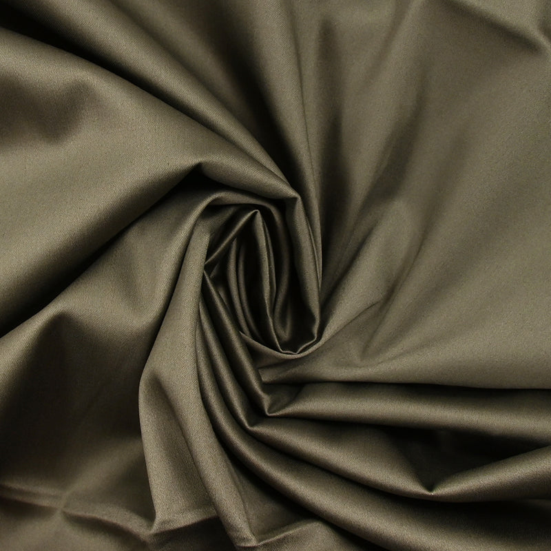 Satin de coton élasthanne fin vert militaire