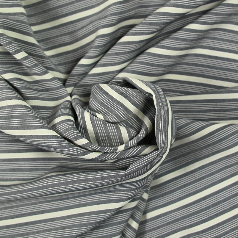Polyviscose tissé teint rayure écru et noir