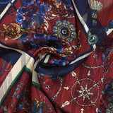 Mousseline imprimée bande satin moulures en carré fond bordeaux