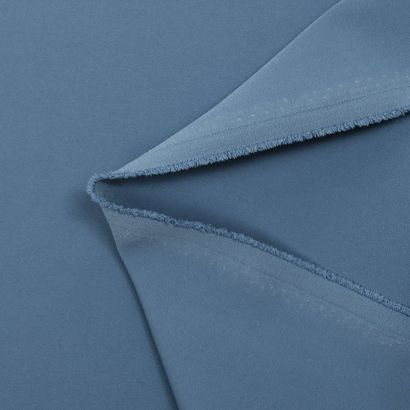 Crêpe de polyester lourd Louna bleu ciel