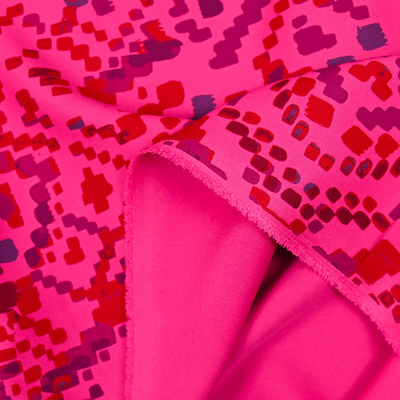 Heavy crêpe print pixel fuchsia background
