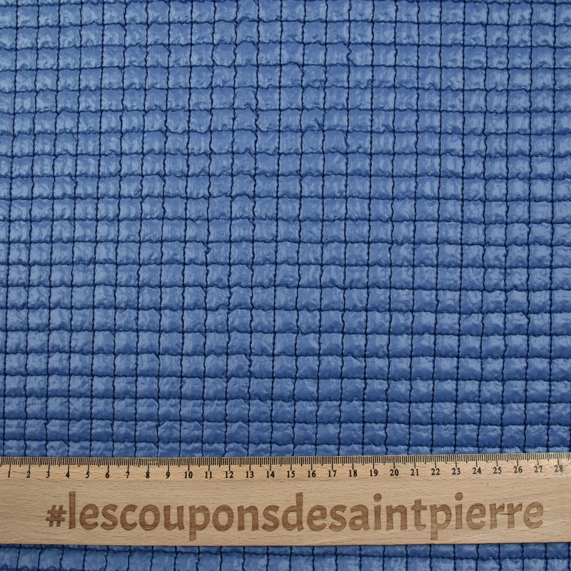 Matelassé à carreaux bleu barbeau
