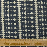 Voile de tencel brodé ajouré Hélène marine