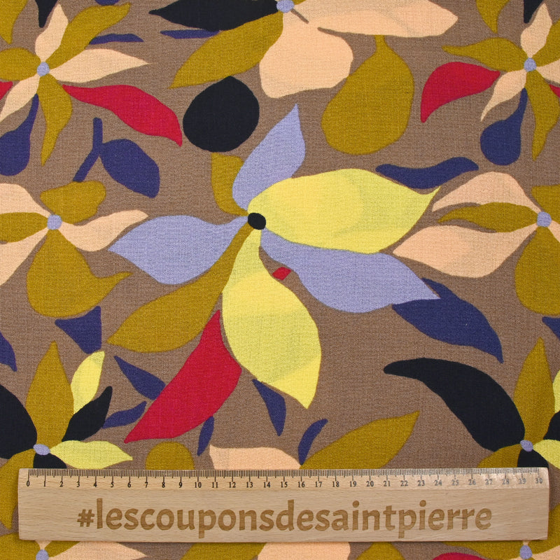 Crépon de viscose imprimé palette florale fond marron