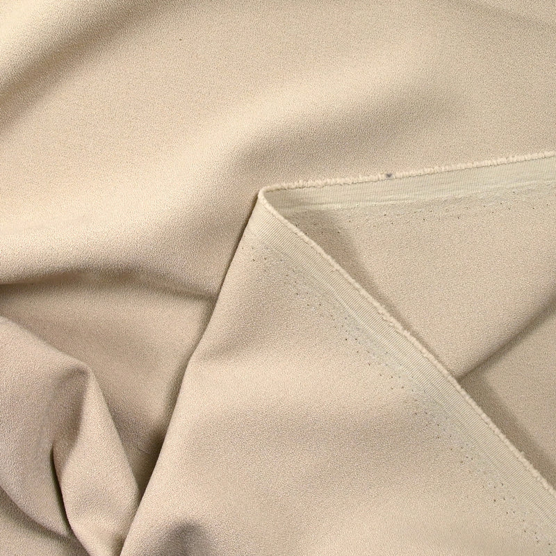Crêpe de polyester argile