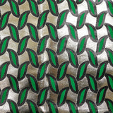 Jacquard lamé feuillage vert fond doré
