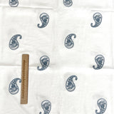 Cashmir -Iridescent Blue Jacket Viscose Crêpe White Fondo blanco