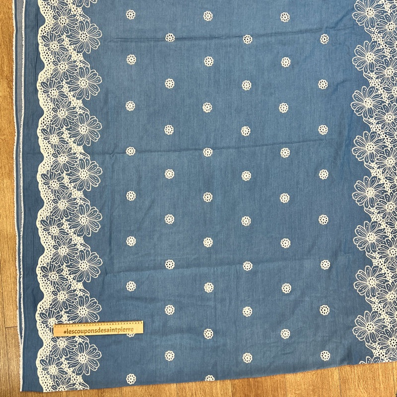 Chambray de viscose brodé bleu