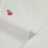 Bordado ingles bordado flores rosa fondo blanco