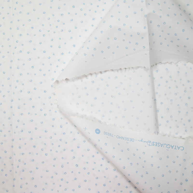 Coton chemise explosion mini fleur bleu ciel fond blanc