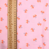 Gasa doble estampado mariposas fondo rosa