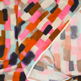 Viscose imprimée graphiquement floue rose et violet fond argile