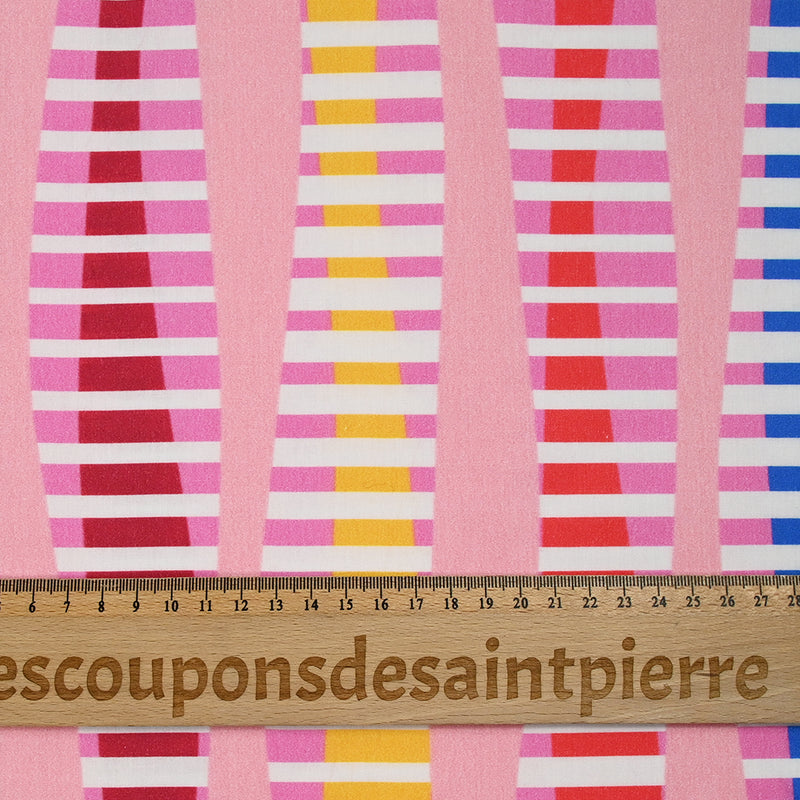 Coton imprimé front de mer fond rose