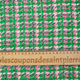 Tweed de polyester rose fond vert prairie