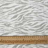 Maille dentelle ajourée feuillage blanc fond blanc