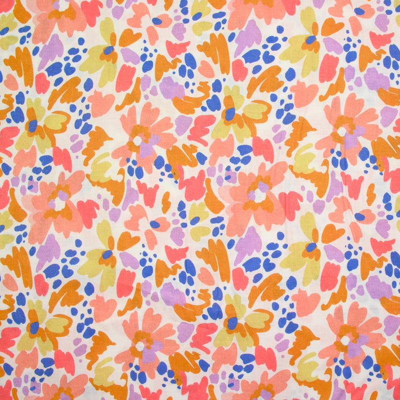 Coton imprimé Martina fleurs fantaisie pêche et camel au mètre