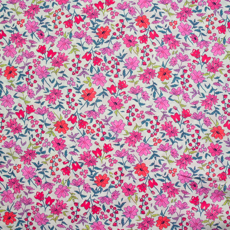 Coton imprimé Vittoria fleurs rose vintage fond blanc cassé au mètre