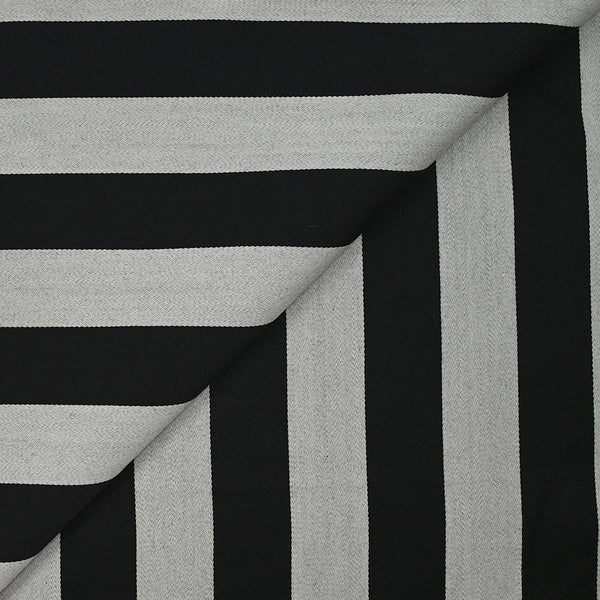 Gabardine de laine mélangée rayée noir et blanc cassé