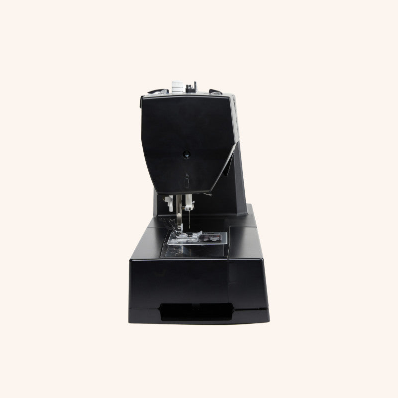 Machine à coudre Supera Black