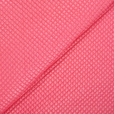 Matelassé à carreaux rose