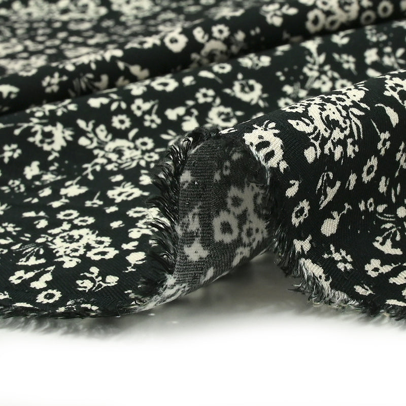 Viscose Twill Impreso Campeón de FleUrs ECRU Negro de fondo