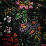 Velours de soie et viscose imprimé romantique fond noir