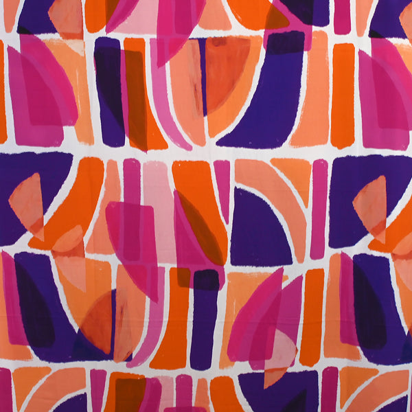 Viscose imprimée formes et couleurs indigo, rose et orange fond blanc