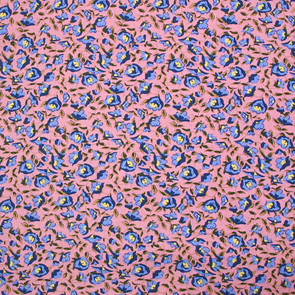 Viscose imprimée rêve botanique fond fraise glacé