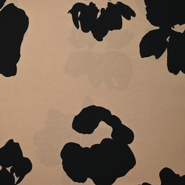 Viscose imprimée tache de fleurs fond beige