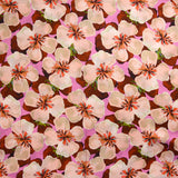 Satin de soie imprimé fleurs chair fond rose