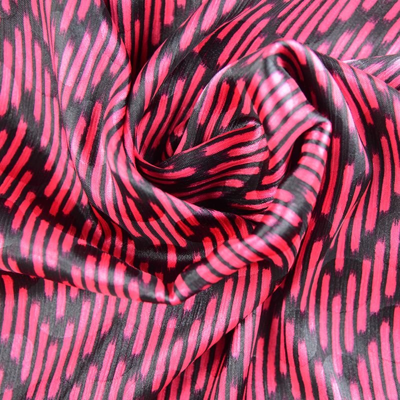 Crêpe Satin jacquard polyester imprimé sinusoïdal rose
