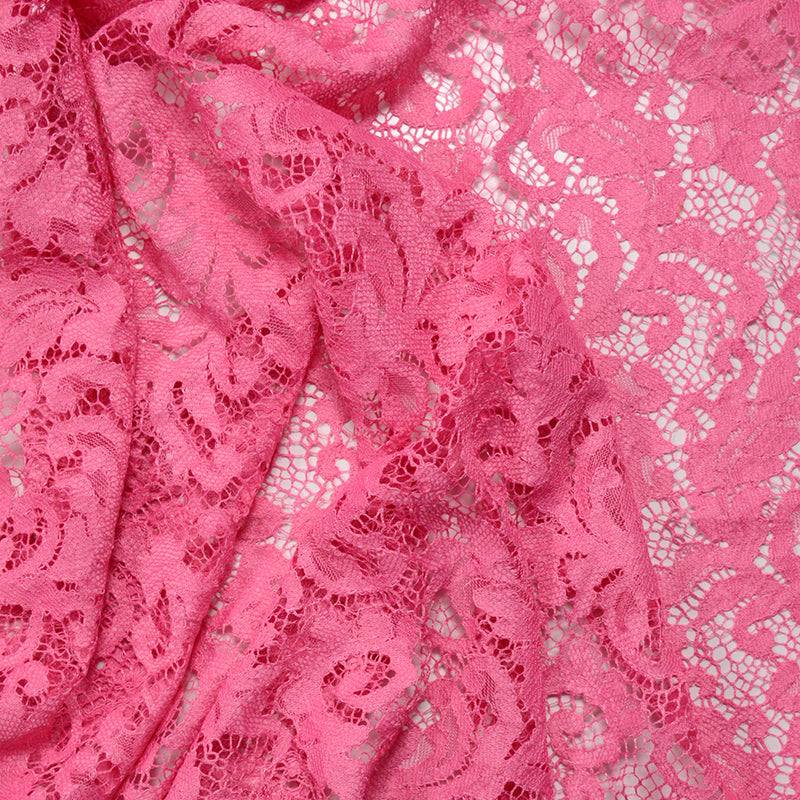 Dentelle festonnée rose