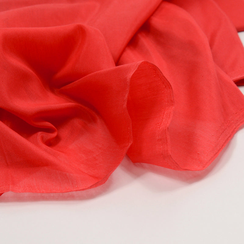 Voile de coton et soie rouge corail