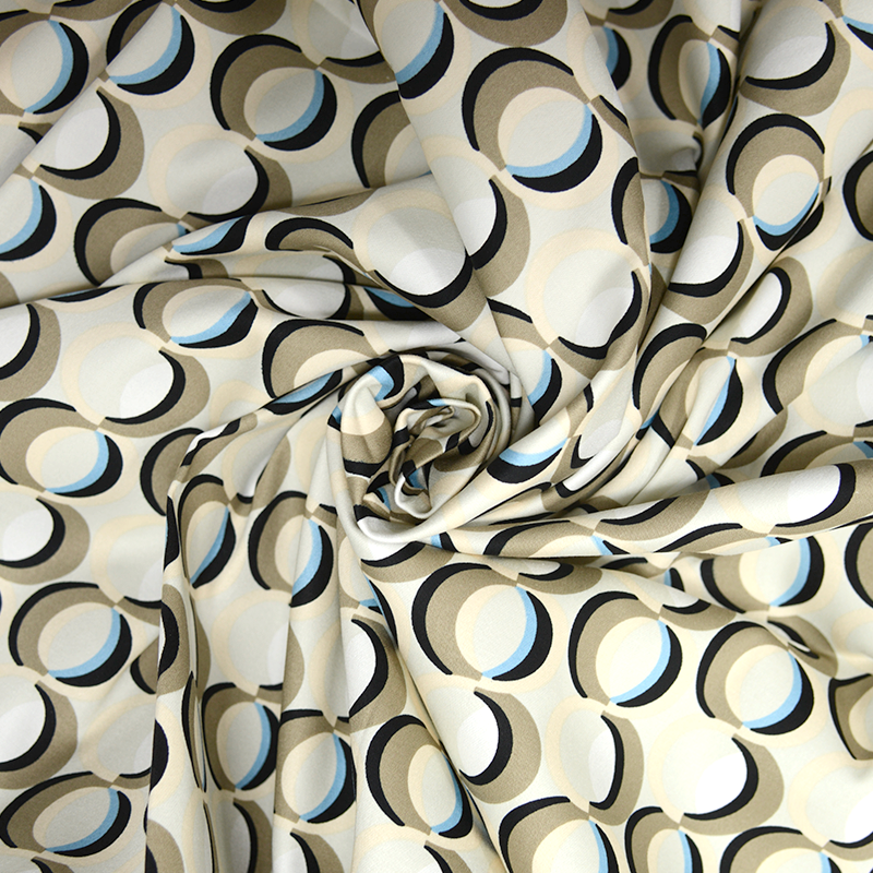 Satin de coton imprimé motif rétro beige