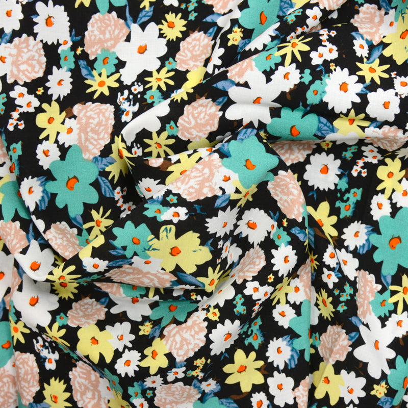 Printed viscose Lina Green Black Background