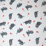 Piqué de coton imprimé chat gris et pelote rouge Coupon 45x45 cm