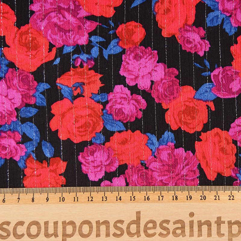 Crépon viscose lurex mes belles roses fond noir